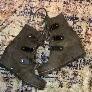 Sorel Joan of Arc boot size 6.5